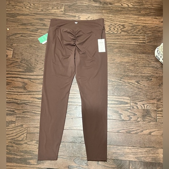 Active Uplift Scrunch Leggings Brown Large - Picture 8 of 8